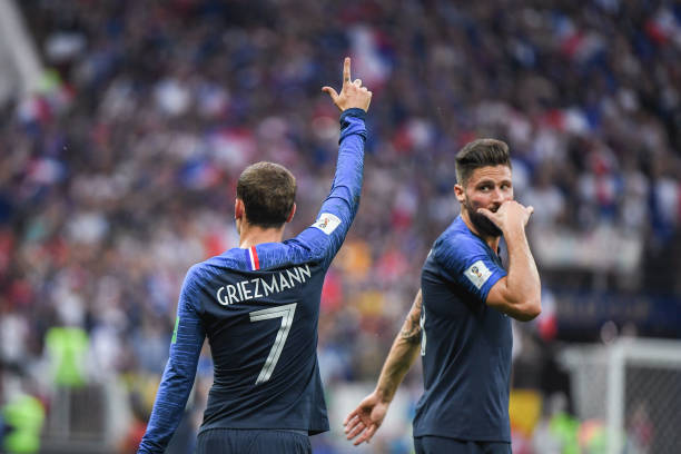 攻防两端皆 攻防两端皆